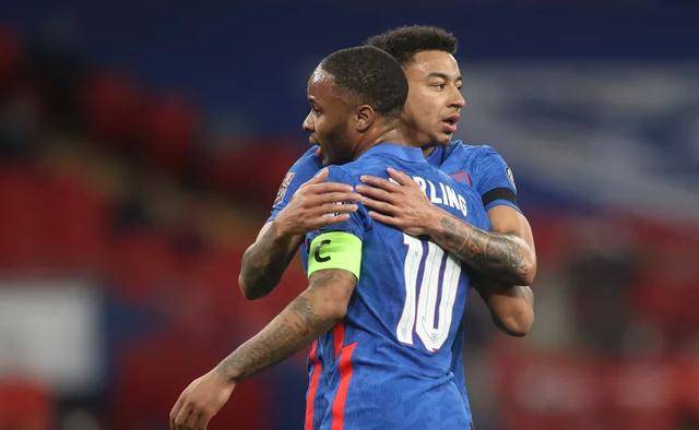 德国憾平俄罗斯，小组赛战局激烈