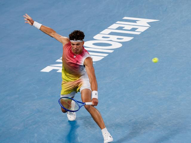 开云体育官网-包含澳大利亚选手领先一步，锐气十足的词条