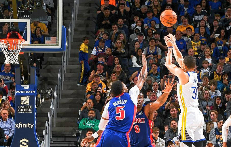 开云体育app-包含活塞队新秀表现出色场上展现出成熟经验的词条