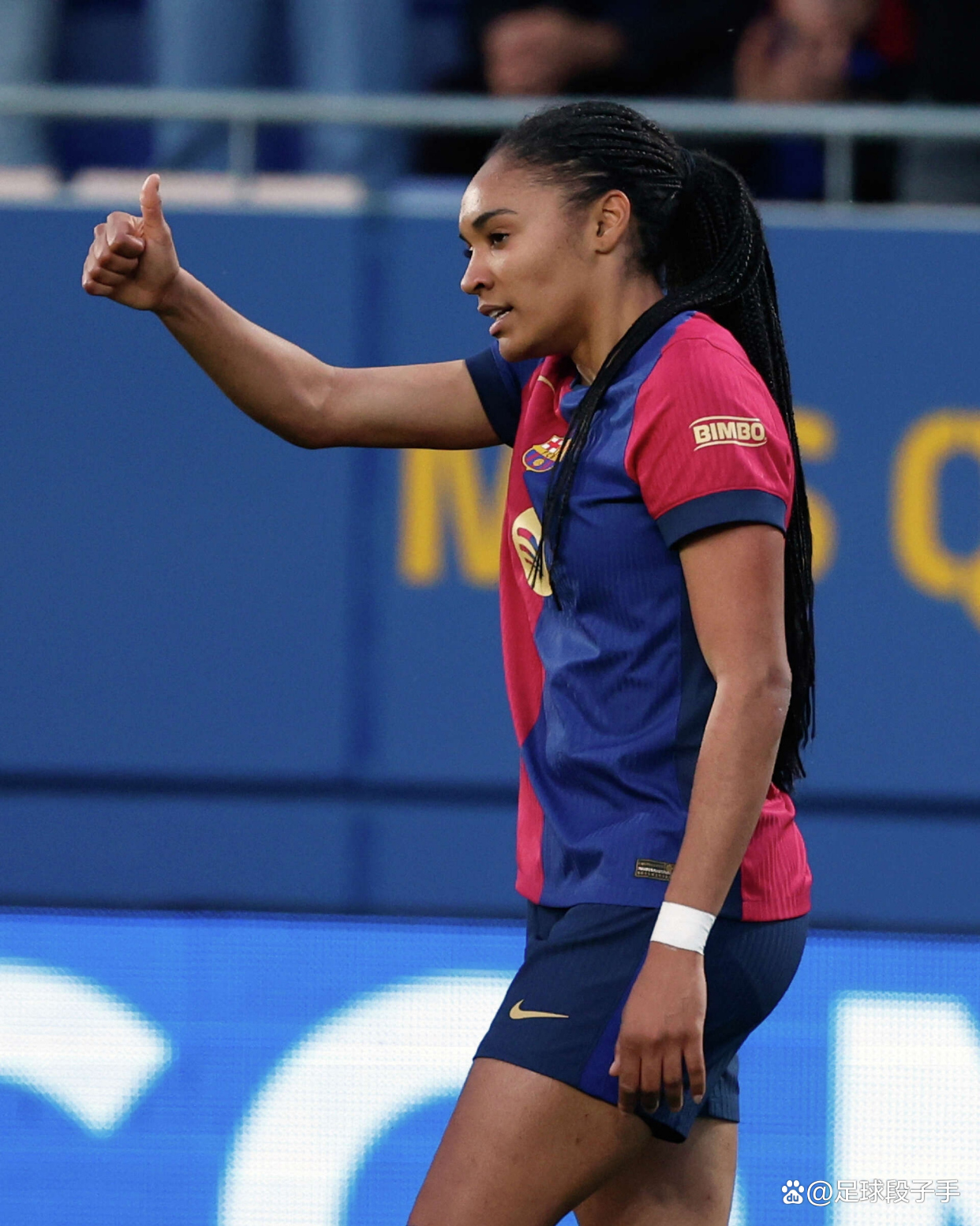 开云体育中国官网-揭秘：马赛大胜对手，晋级欧冠半决赛！