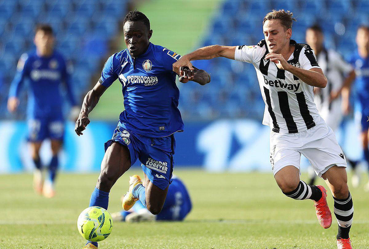 开云体育登录-赫塔费风起云涌，客场击败强敌豪取三分的简单介绍